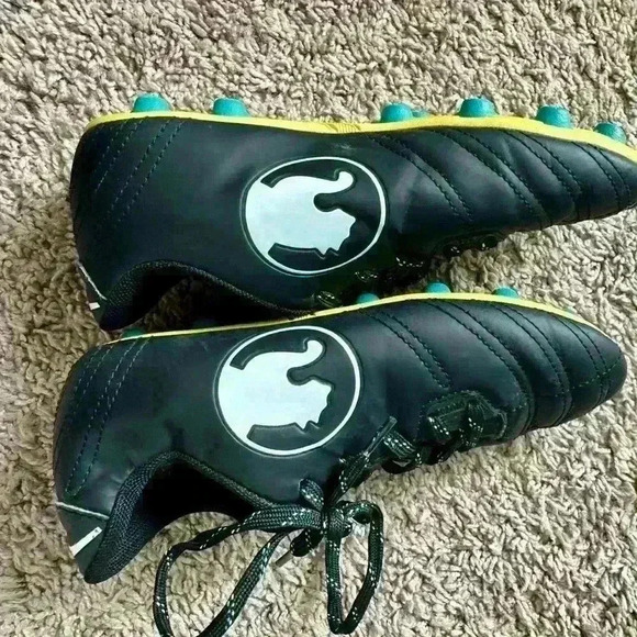 Puma ProCat Cleat Kid's Size 3- Black/White - Picture 4 of 10